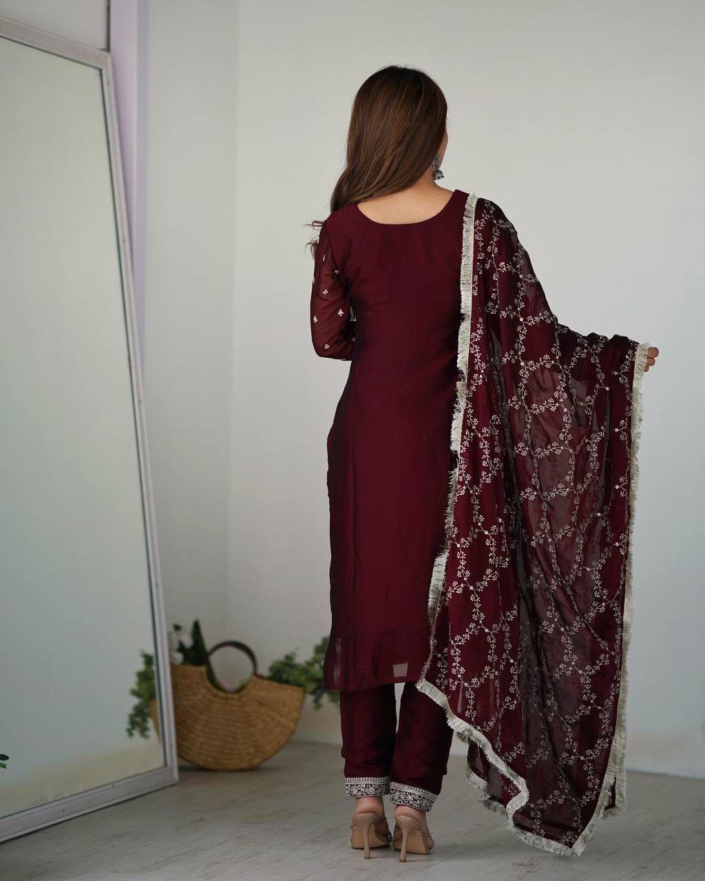 KURTA WITH DUPPTA SET